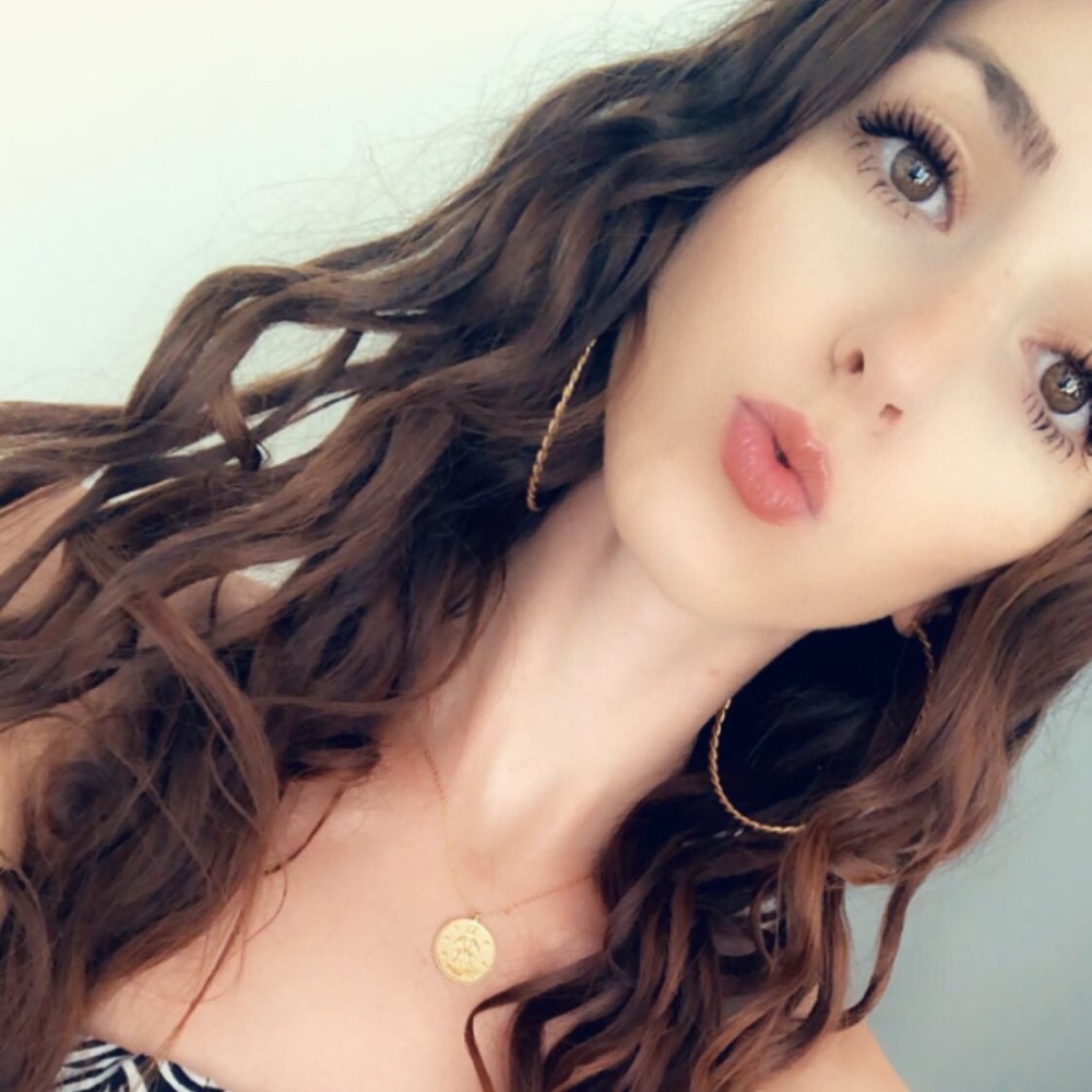 Meet your Posher, Joanna